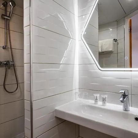 Marena 3* Paris
